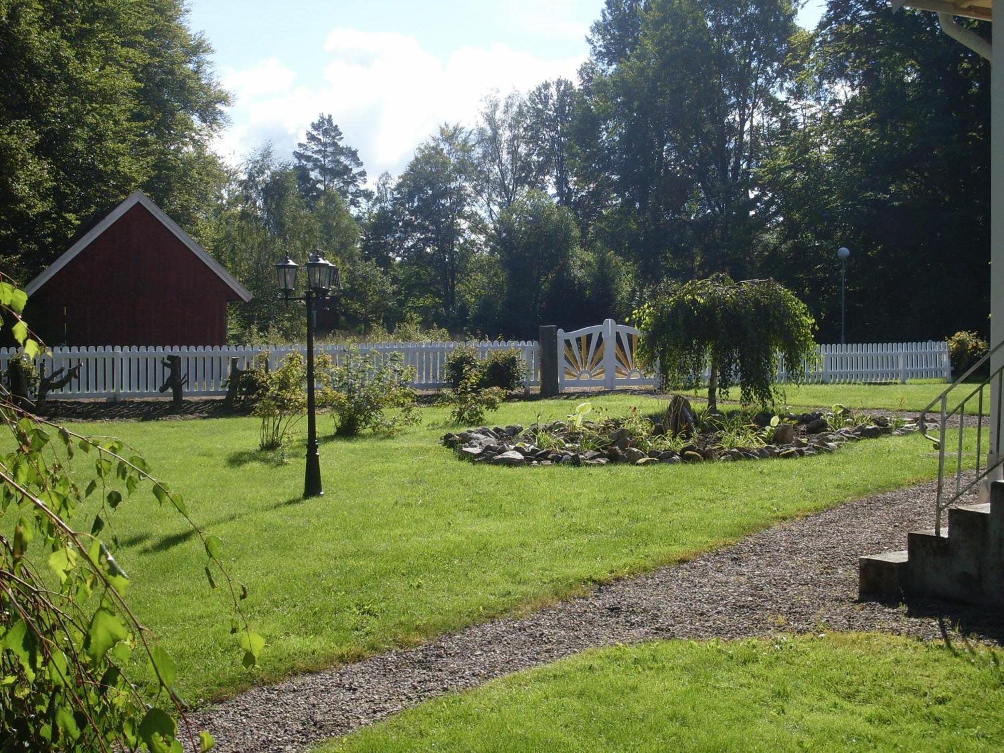 Hotel & Pensionat Bjoerkelund Stenbrohult  Buitenkant foto