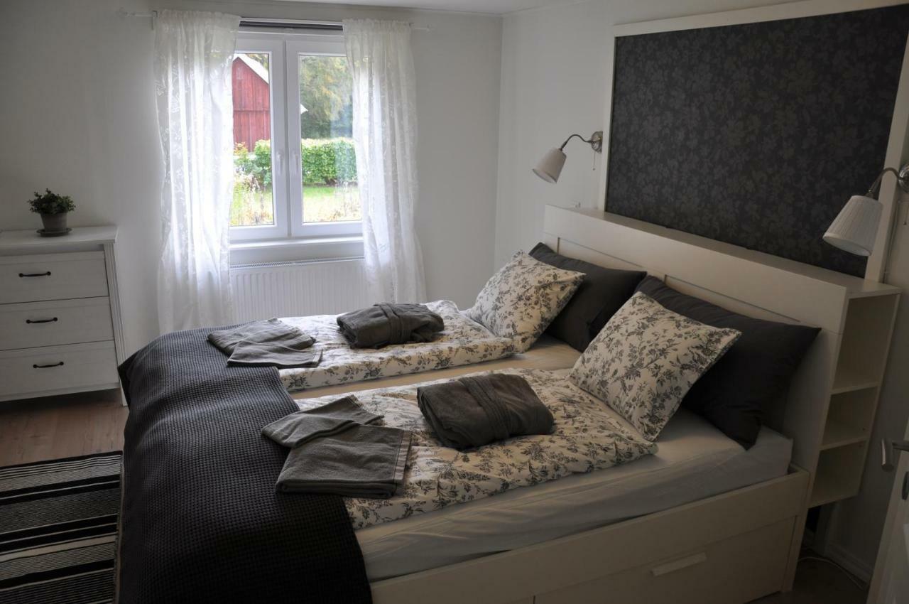Hotel & Pensionat Bjoerkelund Stenbrohult  Buitenkant foto